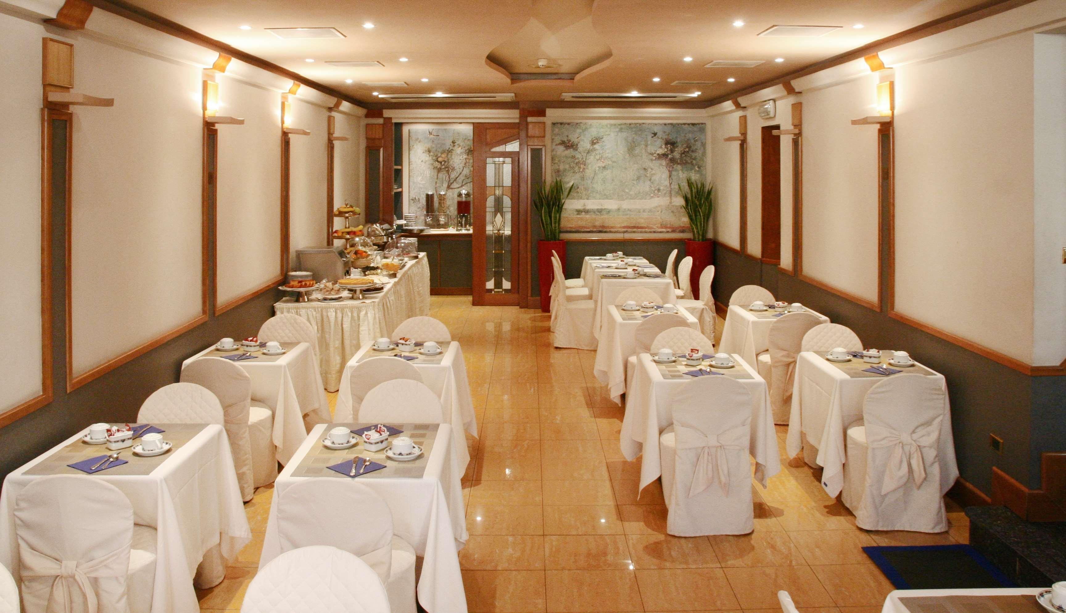 Western Artdeco Hotel
