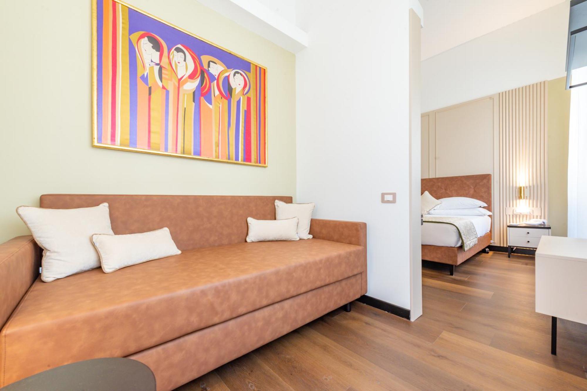 Western Artdeco Hotel