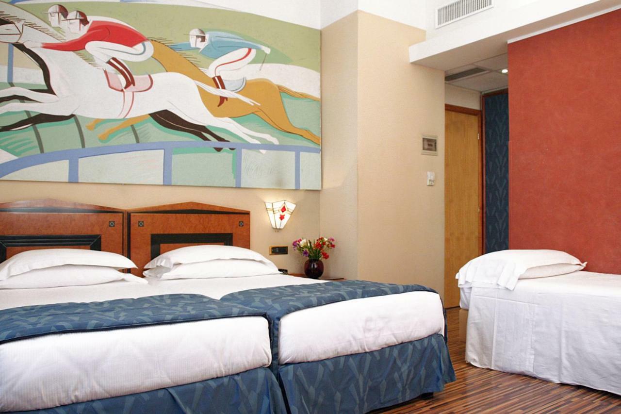 Hotel Western Artdeco 4*