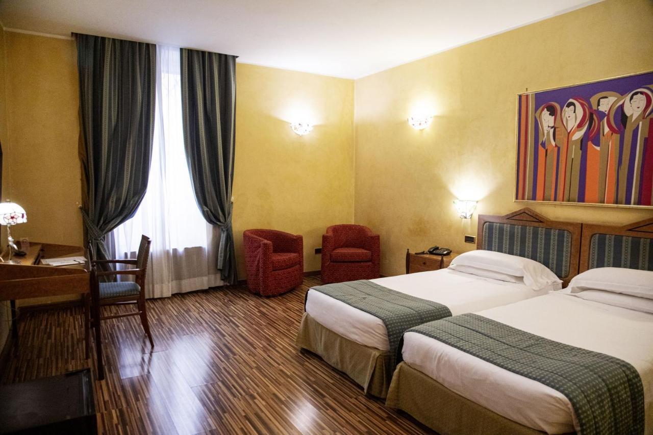 Western Artdeco Rome